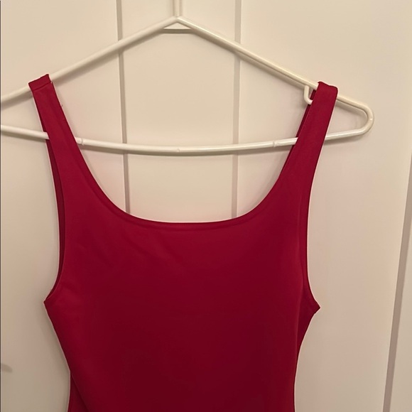 Tiger Mist Red Bodysuit Elegant Stretchy Design, size M - Picture 2 of 7